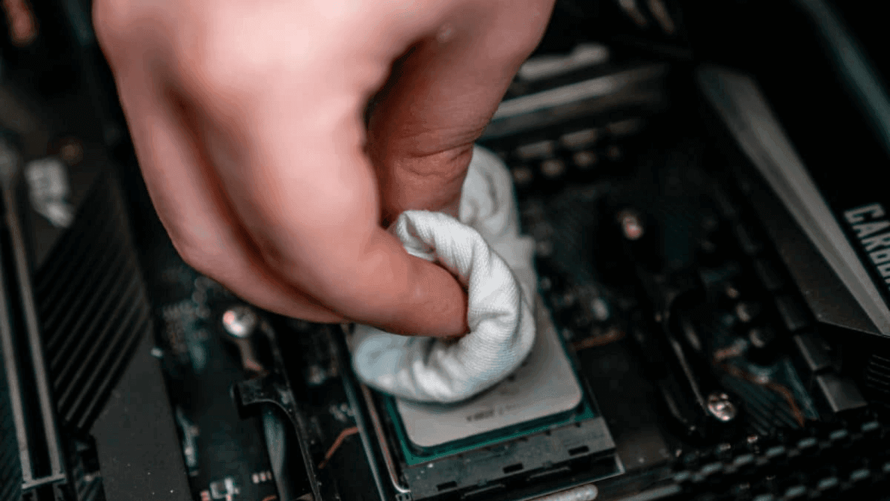 How to Apply Thermal Paste on GPU and CPU (Easy Steps) 2 apply thermal paste, applying thermal paste, how to apply thermal paste, how to apply thermal paste on cpu, how to apply thermal paste on gpu, proper method of applying thermal paste